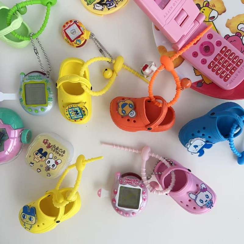 Nuovo Creativo Portachiavi a F - Bandai Model Tamagotchi recensione e prezzo